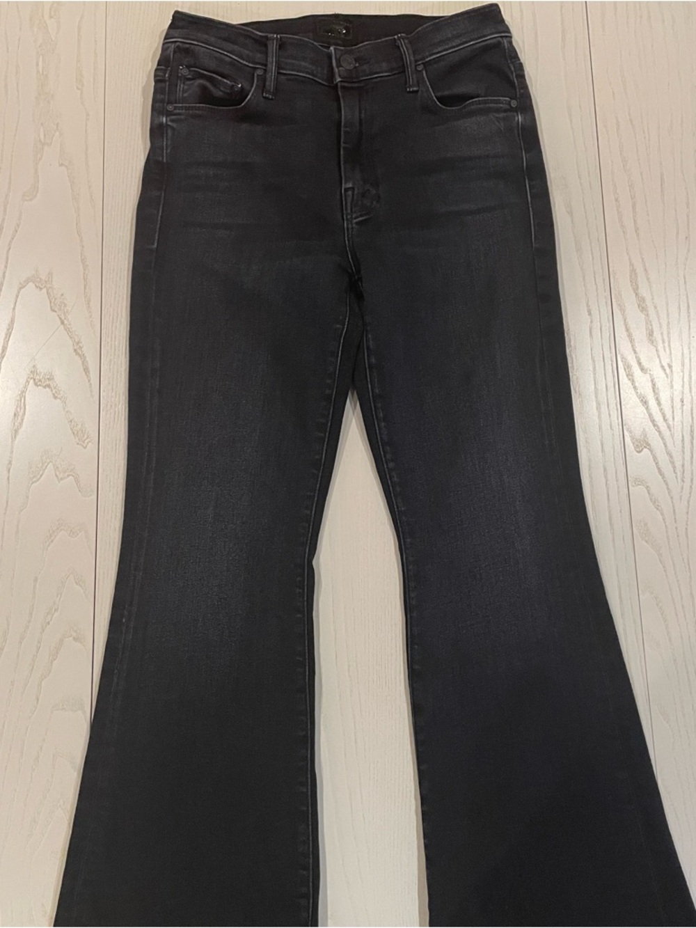 MOTHER The Weekender Mid Rise Flare Jeans 1585-965 in Deep End - Size 28 - Picture 3 of 10